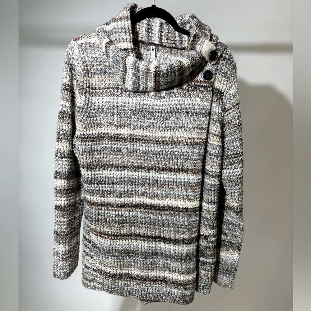 Leo & Nicole • Long Cozy Fall Button Cowl Neck Sweater • NWT 🏷️